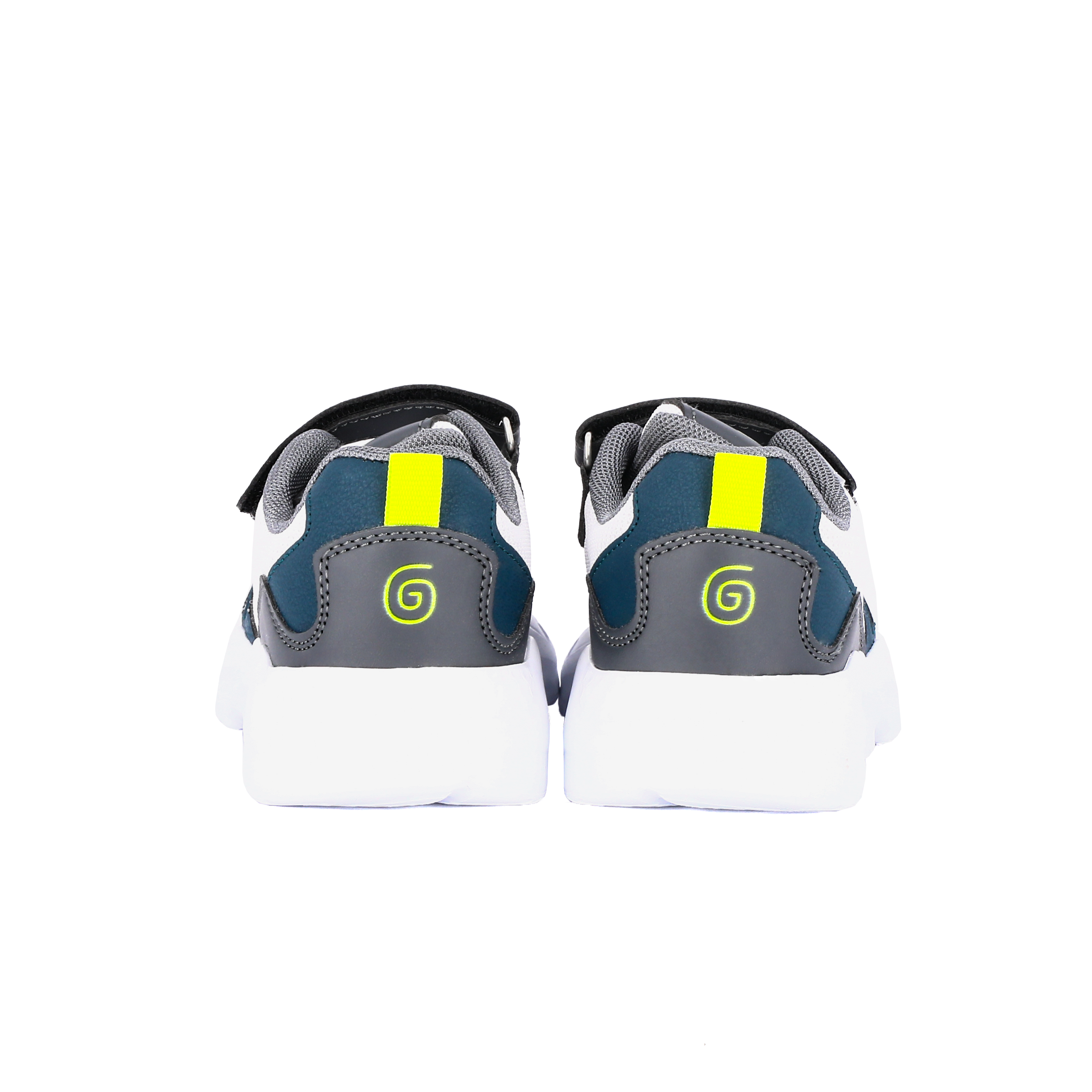 Sneakers with riptape closure and elasticated lacing
