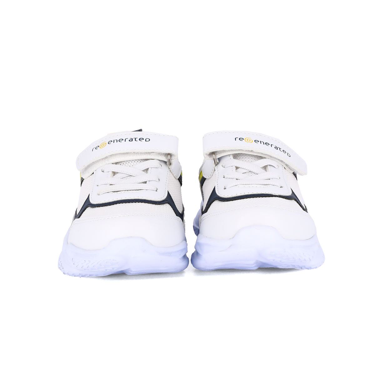 Zapatillas con suela alta.